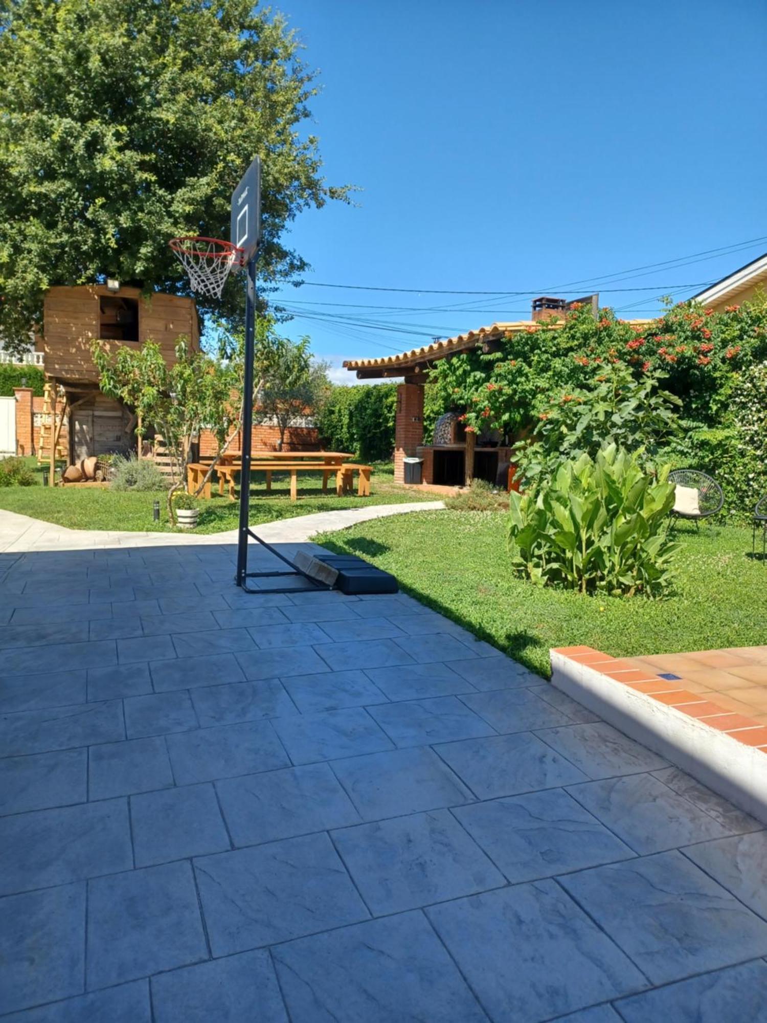 지로나 Piscina De Sal Barbacoa Wifi, Parking Gratis, 3 Min Pga Casa El Roble 빌라 외부 사진